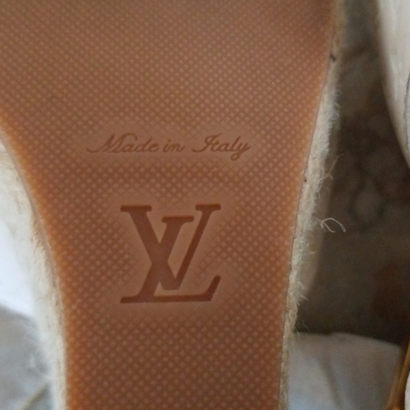 **Host Pick* Authentic Louis Vuitton Cream Monogram Wedges - Picture 6 of 8